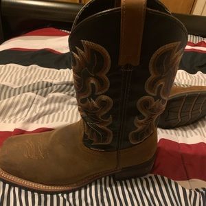 Cowboy style boot brand new